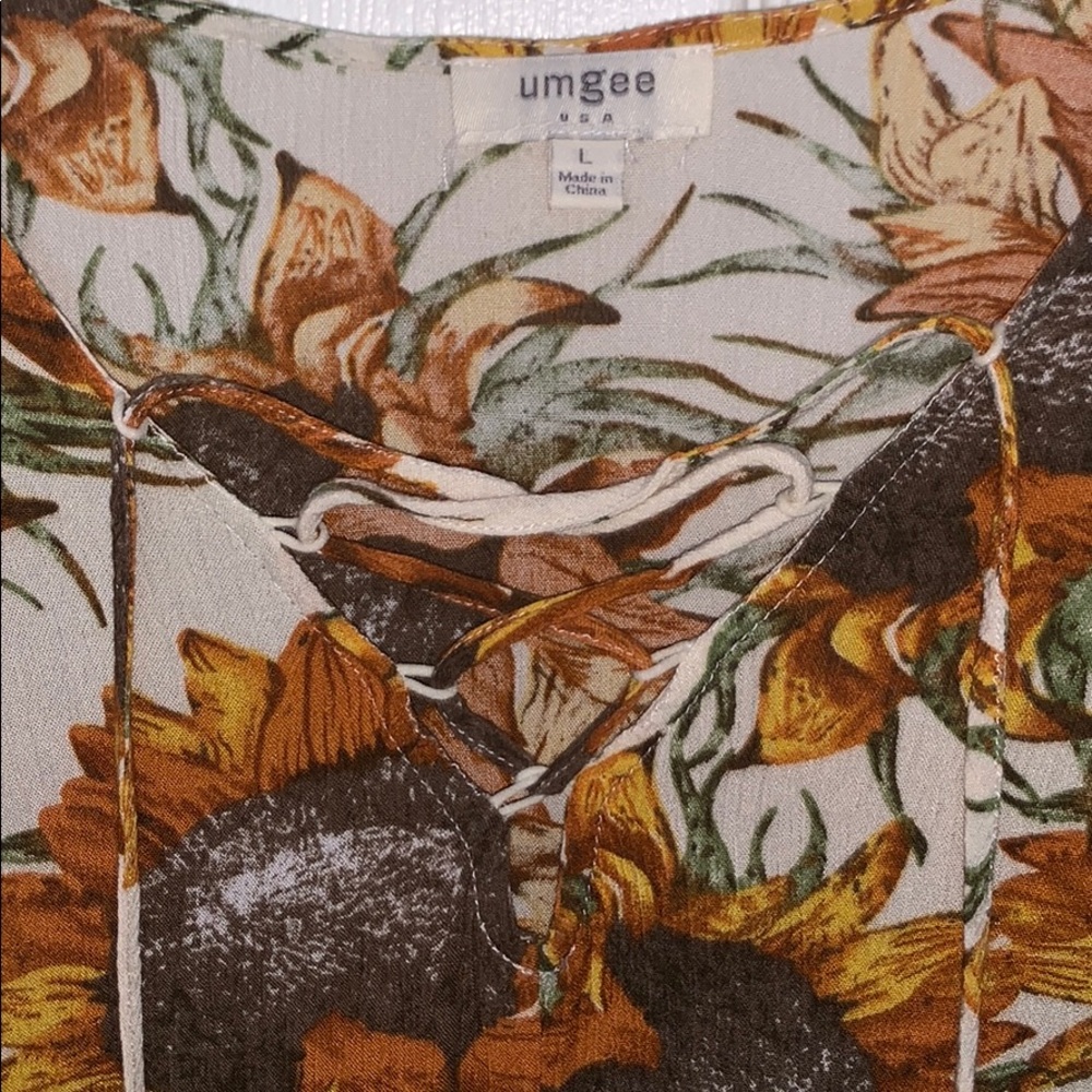 Umgee Sunflower Top 🌻 - Picture 4 of 4